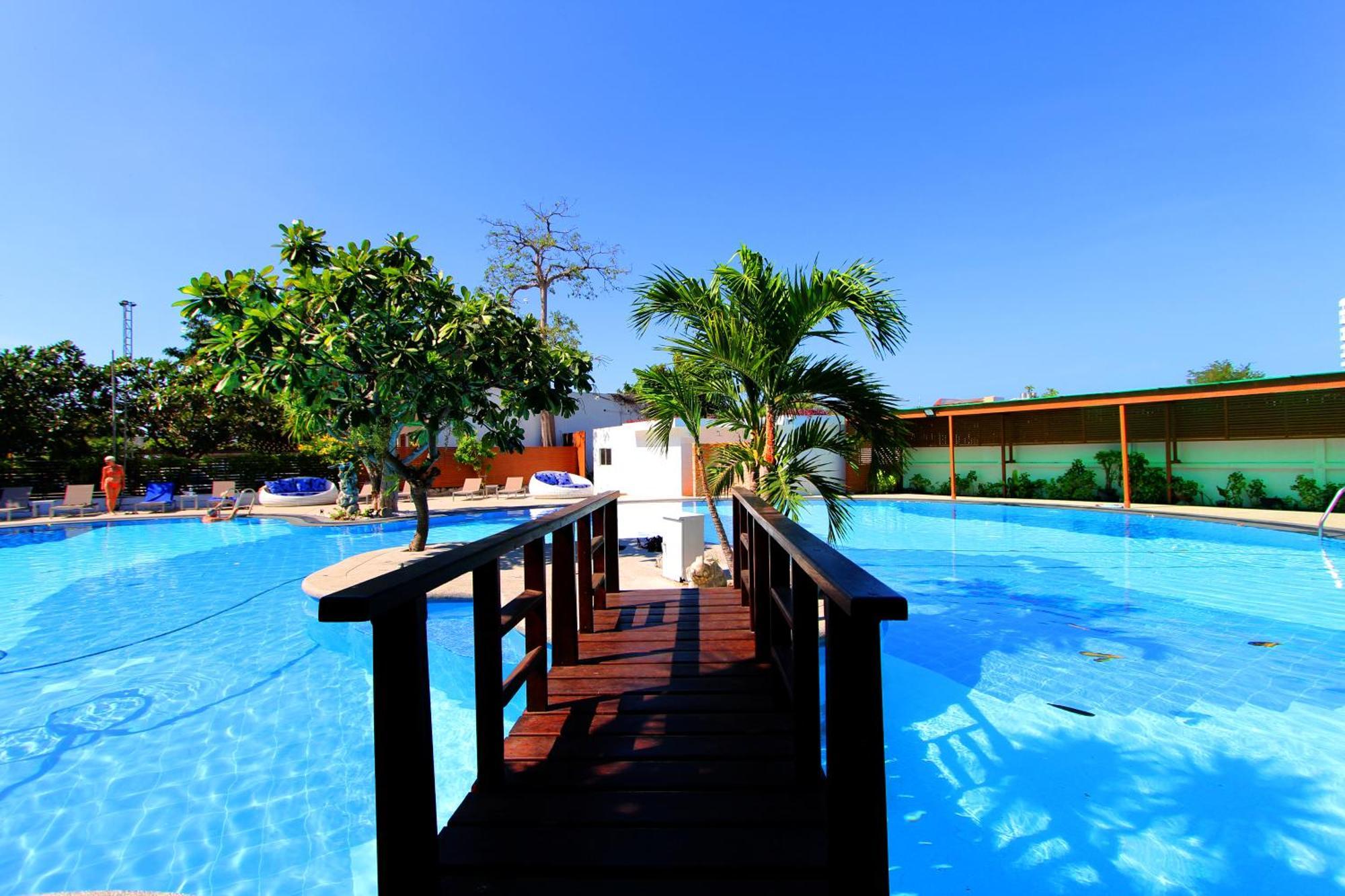 Coco Beach Hotel Jomtien Pattaya Exterior photo
